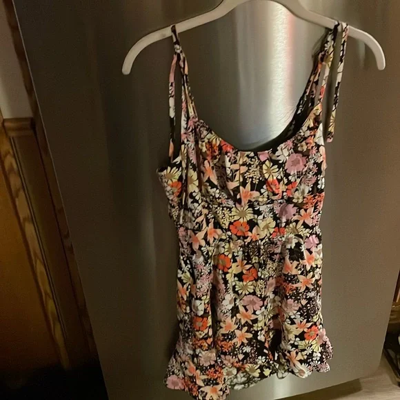 2 Multi-Color Floral Rompers 🌸💙🧡🌻🌼 - Picture 5 of 17